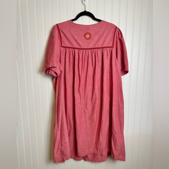 Go Softly Patio Red Embroidered Snap Front House Dress J24 - Picture 2 of 4